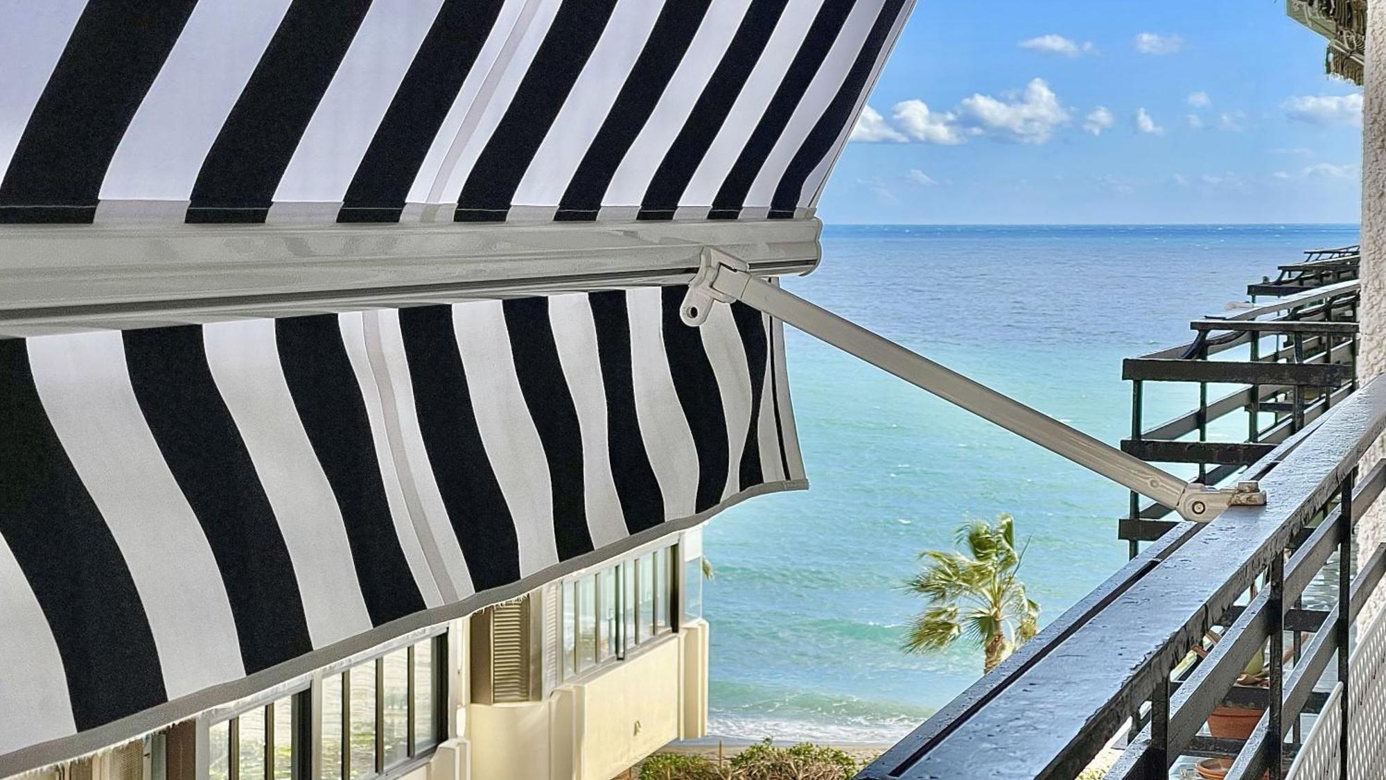 Beachfront 1Br Apartment In Center Of Marbella! Exterior foto